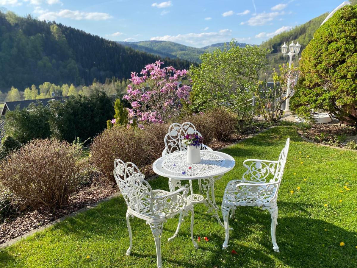 Hills Hut Villa Лангелсхайм Екстериор снимка