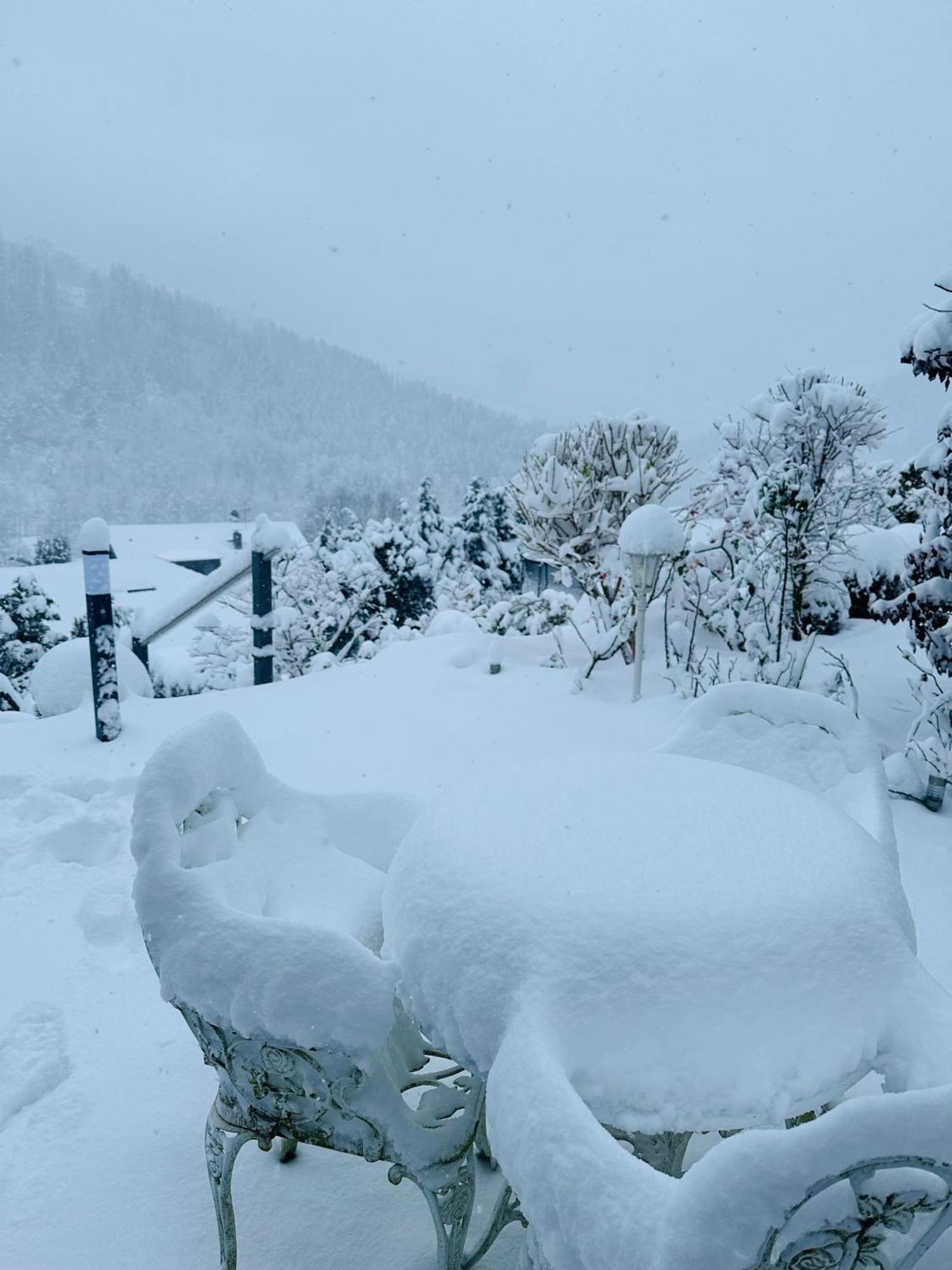 Hills Hut Villa Лангелсхайм Екстериор снимка